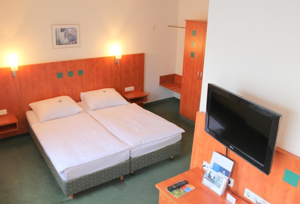 Stadthotel Duesseldorf Экстерьер фото
