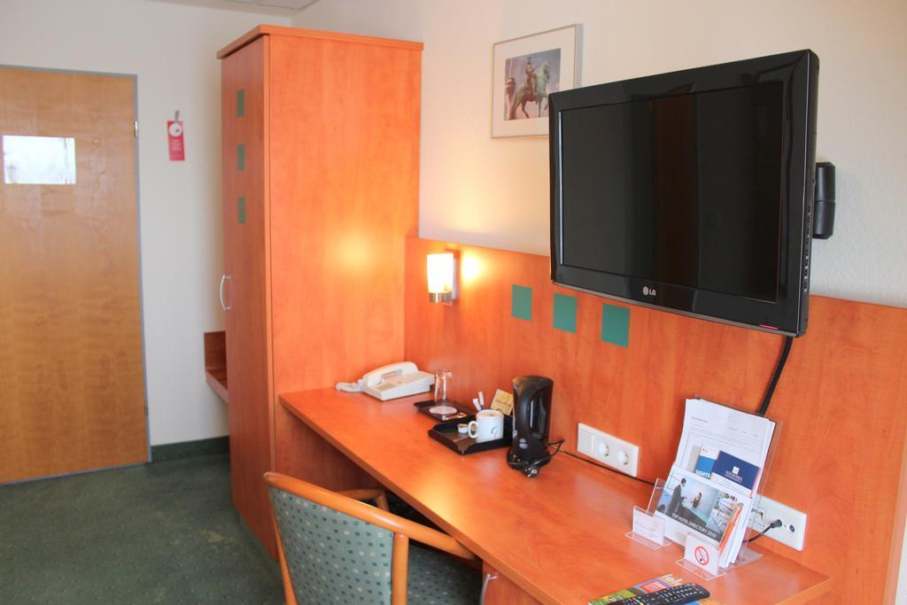 Stadthotel Duesseldorf Экстерьер фото