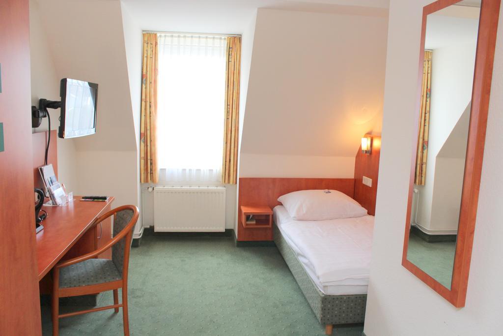 Stadthotel Duesseldorf Экстерьер фото
