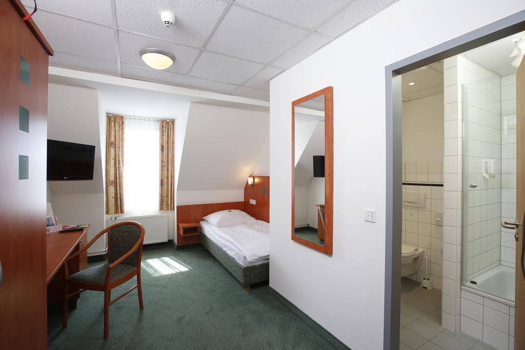 Stadthotel Duesseldorf Экстерьер фото