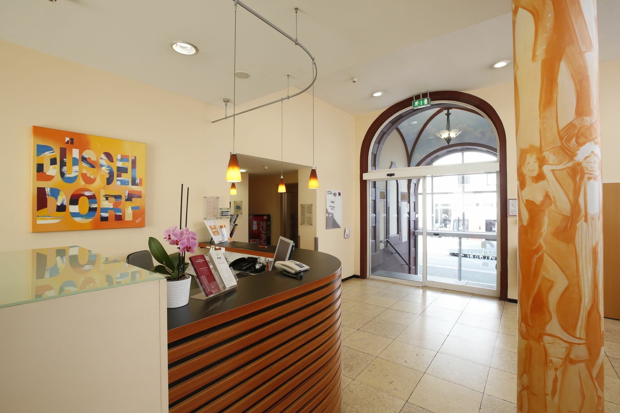 Stadthotel Duesseldorf Экстерьер фото